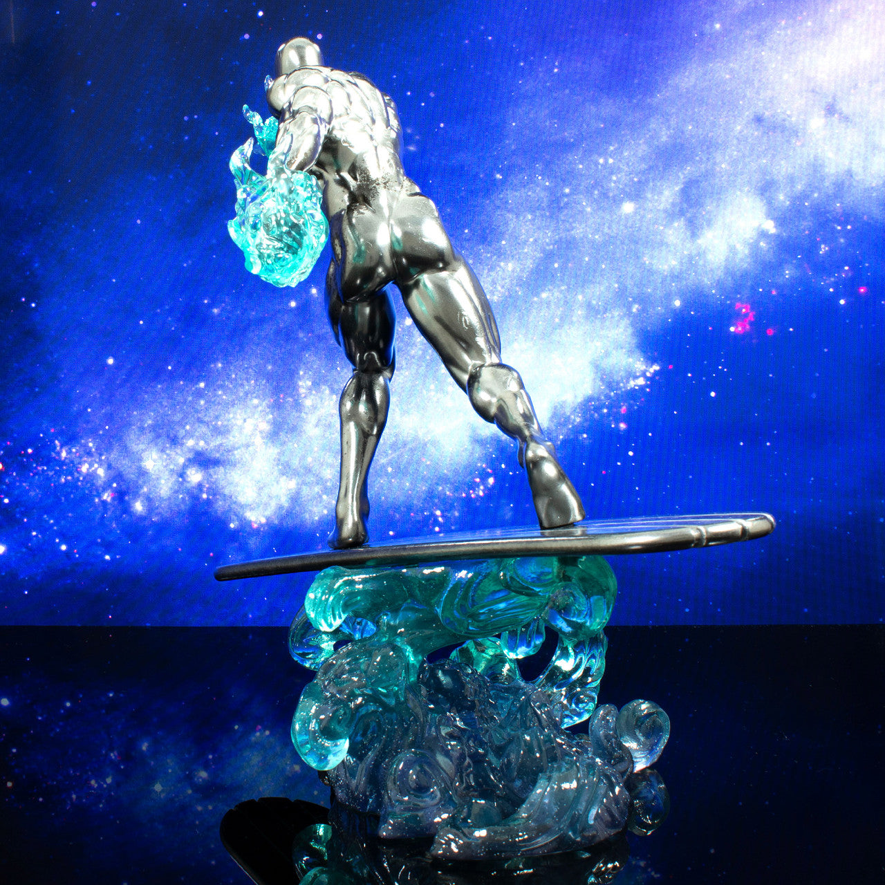 Figurine Marvel - Silver Surfer Gallery